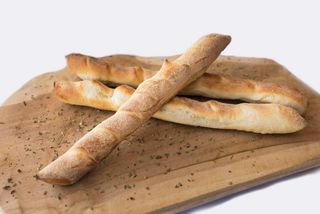 Paluch chlebowy nadziany serem i boczkiem