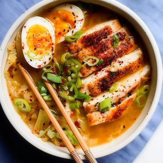 136. Ramen de pollo