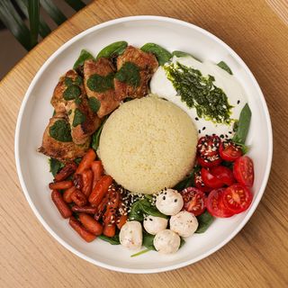 Боул з куркою (380г)