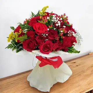 ramo 24 rosas rojas 