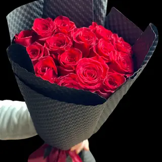 Buchet 15 trandafiri rosii