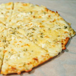 Пицца 10 сыров 35 см. на тонком тесте 