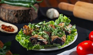 ბადრიჯანი ნივრით