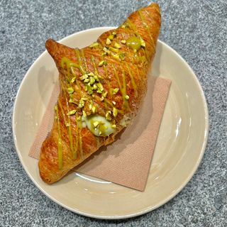 Croissant vegano al pistacchio e matcha