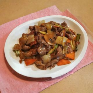 52. Ternera con Salsa de Ostras