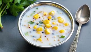 Słodka kukurydza (Sweet corn raita)