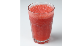 Sok banan-jabłko-marchew świeżo wyciskany