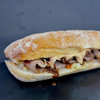 Bocadillo De Bondiola