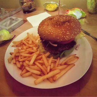 Cheeseburger Wołowy