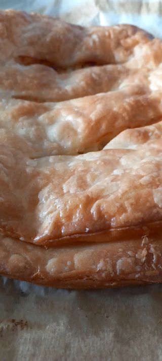 Sfoglia mozzarella e salsiccia