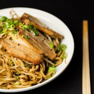 Wok de fideos con Panceta