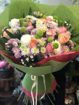 2.ვარდების ქრიზანთამების მისართმევი თაიგული