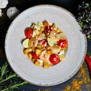 Salată Caesar cu creveți