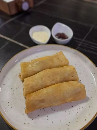 Блинчики с творогом и сметаной