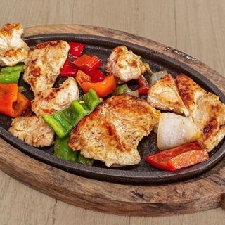 Chicken Tikka Con Café O Backlava A Elegir 