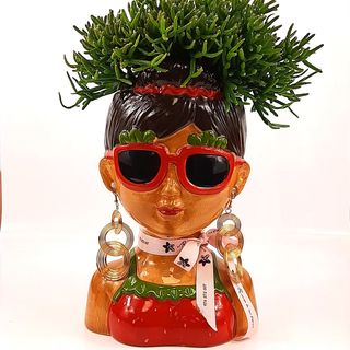 Macetero chica fresita con planta  natural