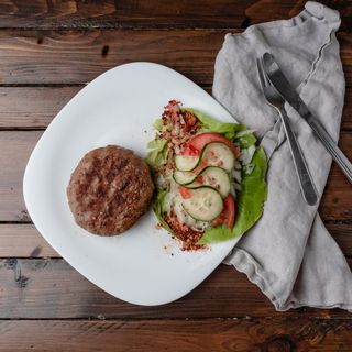 Punjena velika pljeskavica 300g