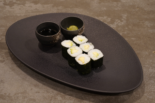 Maki de aguacate y pepino (6 Pzs.)