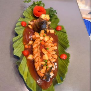 71. Lubina Crujiente Con Salsa Agridulce