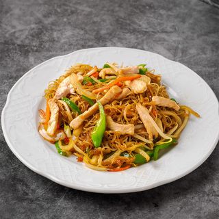 Fideo Arroz frito con Ternera