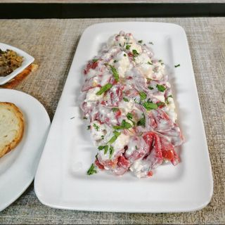 Млечна салата с печени чушки (300гр)