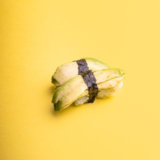 Nigiri con avocado - 2 pezzi