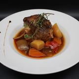 Обезкостен джолан със задушени зеленчуци (300г)