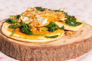 Panquecas com Espinafres e Ovo Estrelado