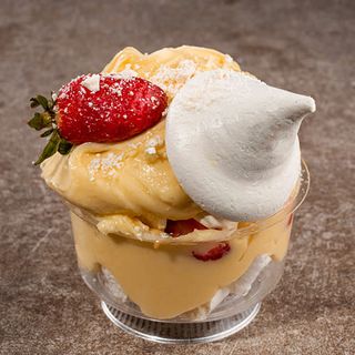 მარწყვის მერინგი