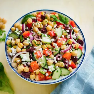 Mediterrean chickpea salad