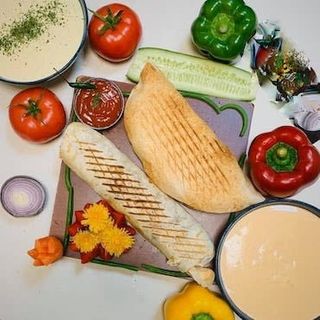 Średnie rollo + coca cola zero  330ml +frytki 