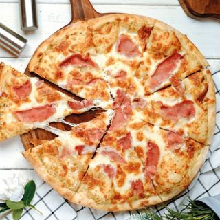 PIZZA FIAMBRE