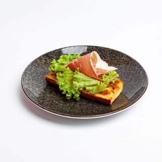 Брускета з пармою (55г)