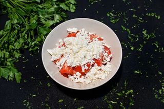 Salata de Rosii Cherry cu branza de oaie