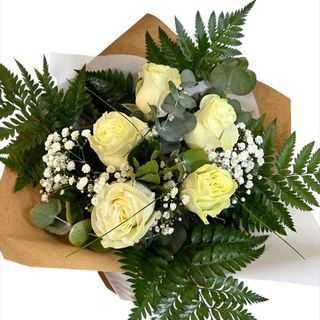 Ramo De 5 Rosas Blancas