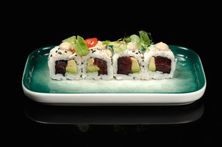 64.URA TARTUFO TONNO ROLL