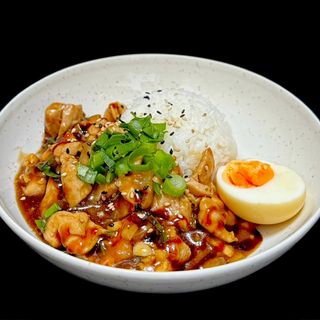 P23.Teriyaki pollo con arroz