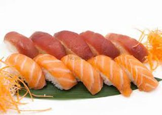 61. Nigiri sake e maguro - 10 pezzi