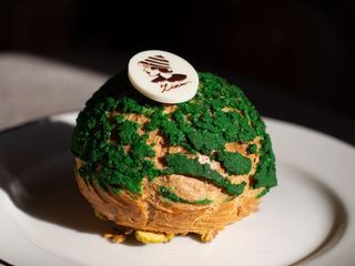 Тістечко Шу фісташка