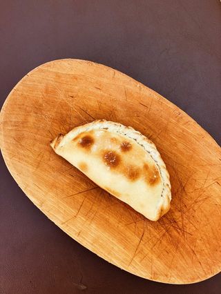 Empanada criolla