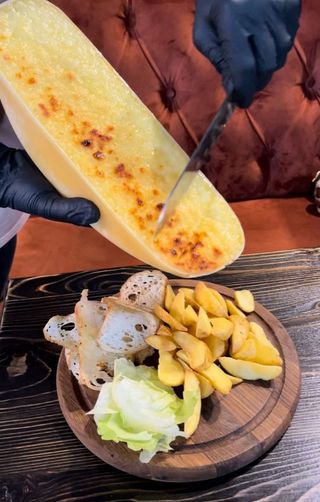 Зріз сиру АЛЬПАЖ Україна