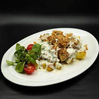 Piept de pui in crusta de migdale nuci si grisine