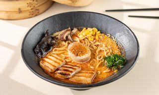  ტომიამ რამენი ქათმით Tom Yum Ramen (with Chicken)