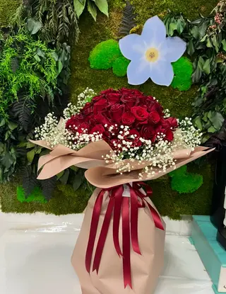 18 ROSE ROSSE BOUQUET TOP