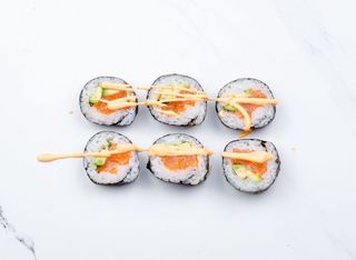 Футомаки сьомга и авокадо (140г)