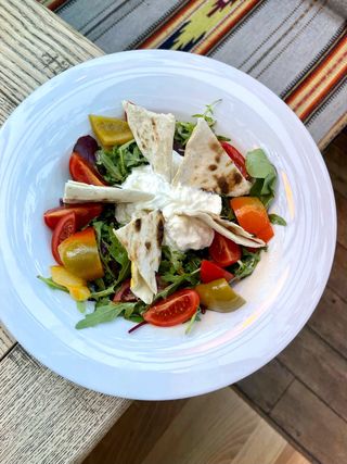 Салат з сиром Страчателла (250г)