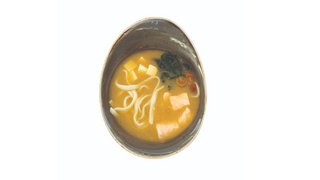 141.Miso zupa z łososiem i makaronem udon(280 ml)