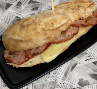 Bocadillo De Lomo