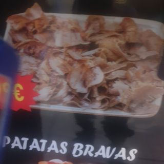 Ración De Pollo Y Salsa