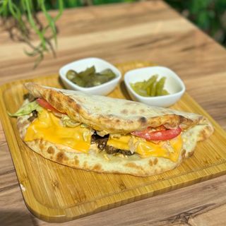 ლავაშა (ღორის ხორცით)